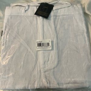 XXL Men’s White Linen Shorts.   New in Packaging